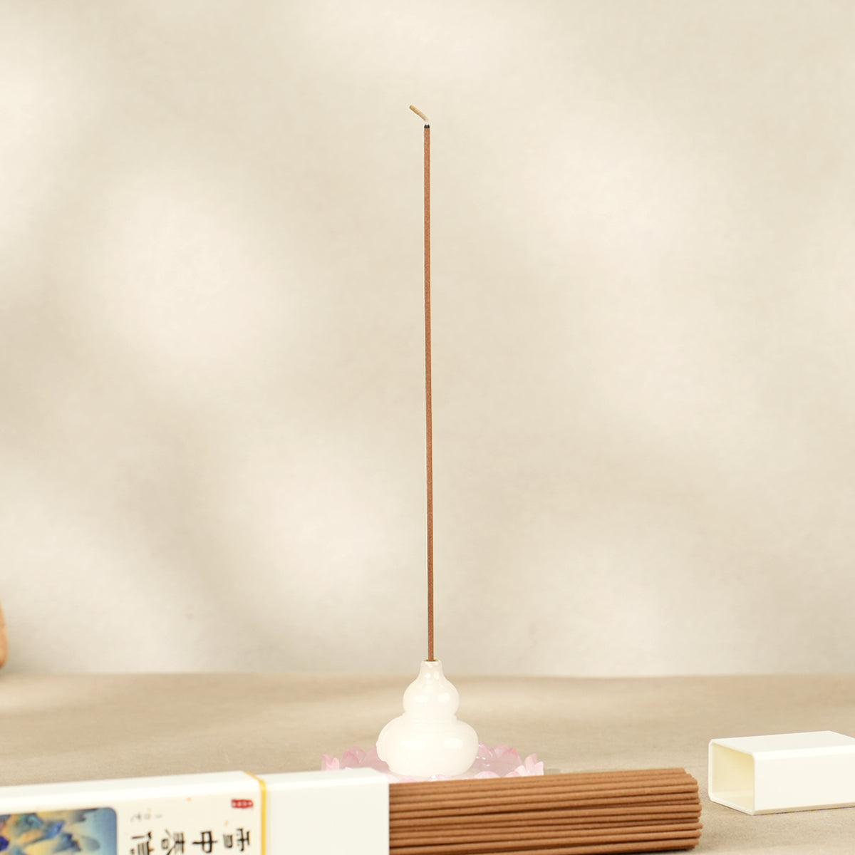 VerdantStrand Handcrafted Xuezhong Chunxin Incense Sticks - 30g