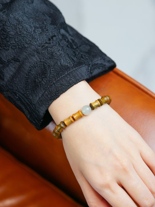 VerdantStrand Green Sandalwood & Hetian Jade Amulet Bracelet