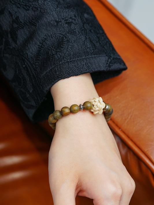 VerdantStrand Green Sandalwood & Lotus Flower Bracelet