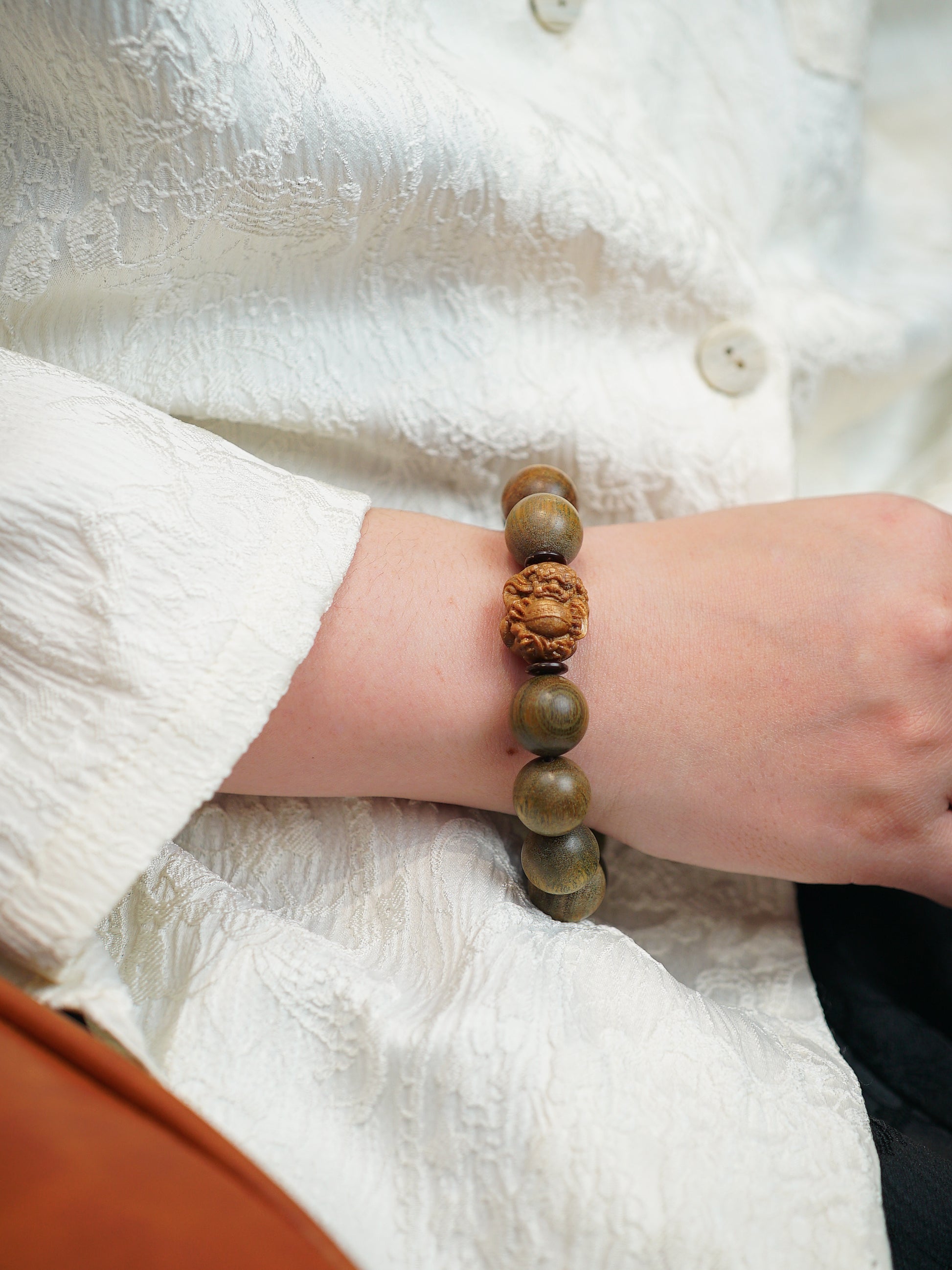 VerdantStrand Green Sandalwood & Lion Amulet Bracelet